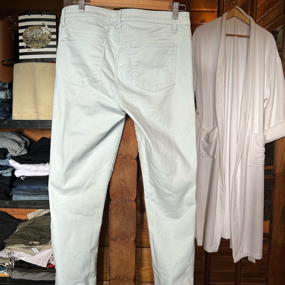 Talbots jeans. Size 6 - Picture 3 of 3
